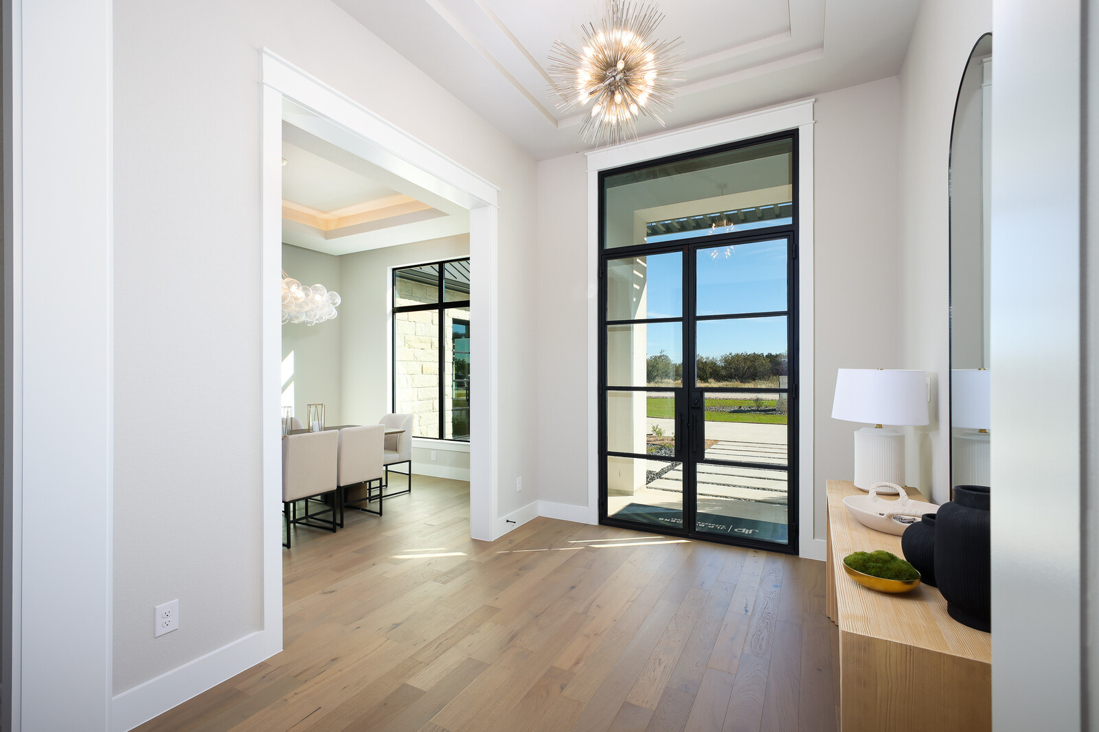 Floor plan at 121 Red Hawk Dr