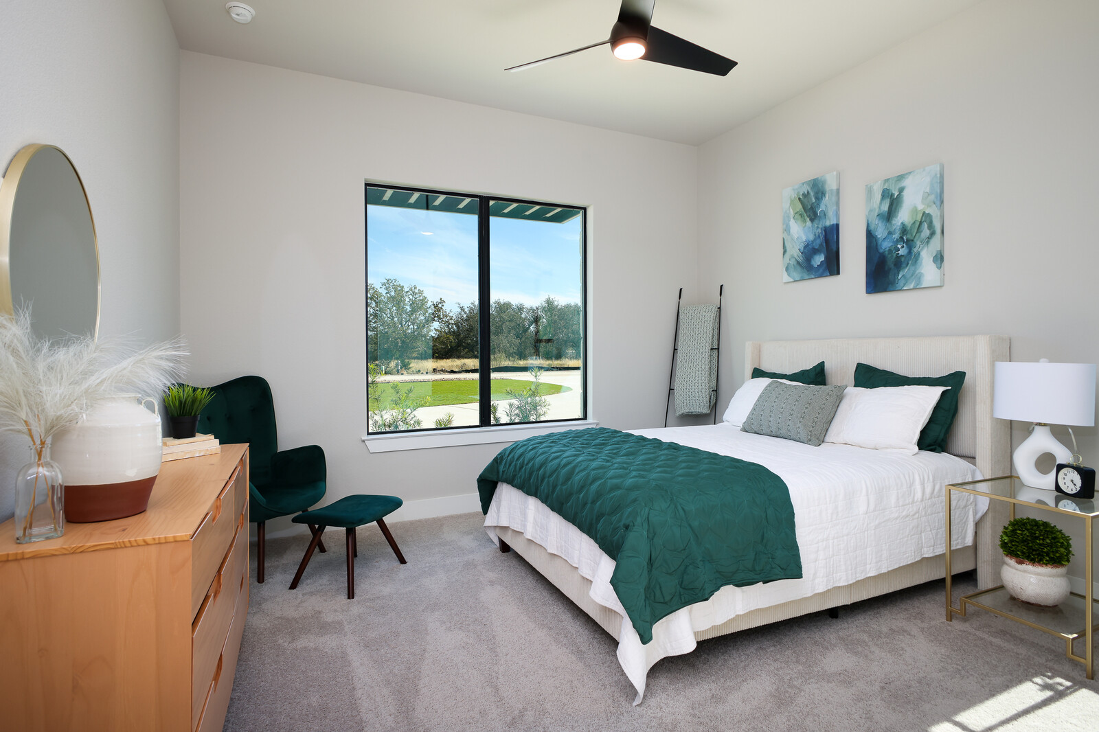 Floor plan at 121 Red Hawk Dr